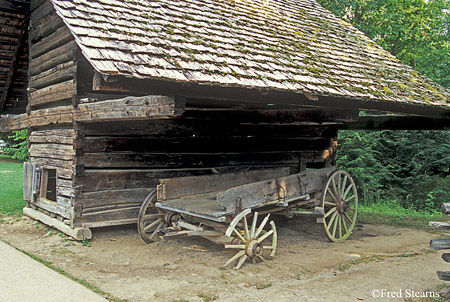 GSMNP Cades Cove Corn Crib