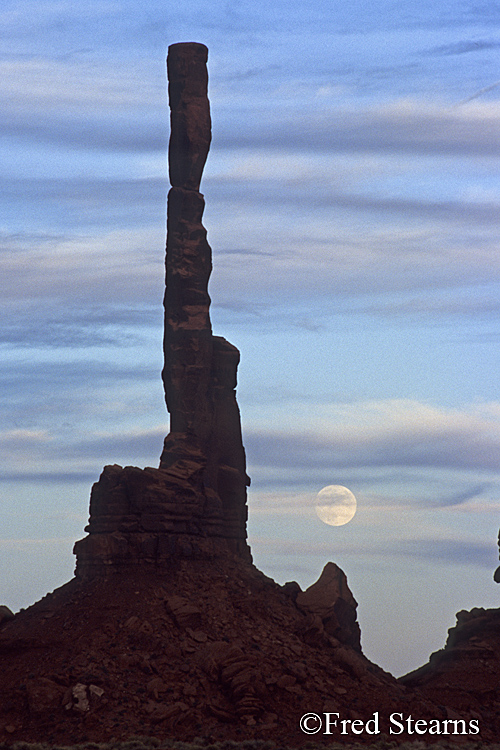 Monument Valley Moonrise