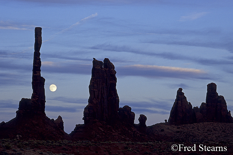 Monument Valley Moonrise